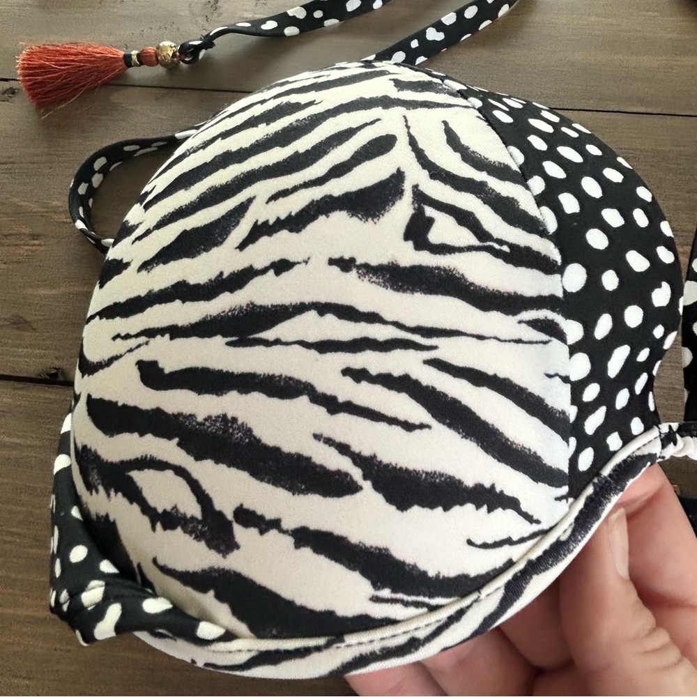 Victoria’s Secret Sexy Mix Pattern Bikini Set - size 34DD top and M bottom - Picture 4 of 13